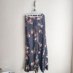 New Look Floral Print Wrap Pants With Side Splits